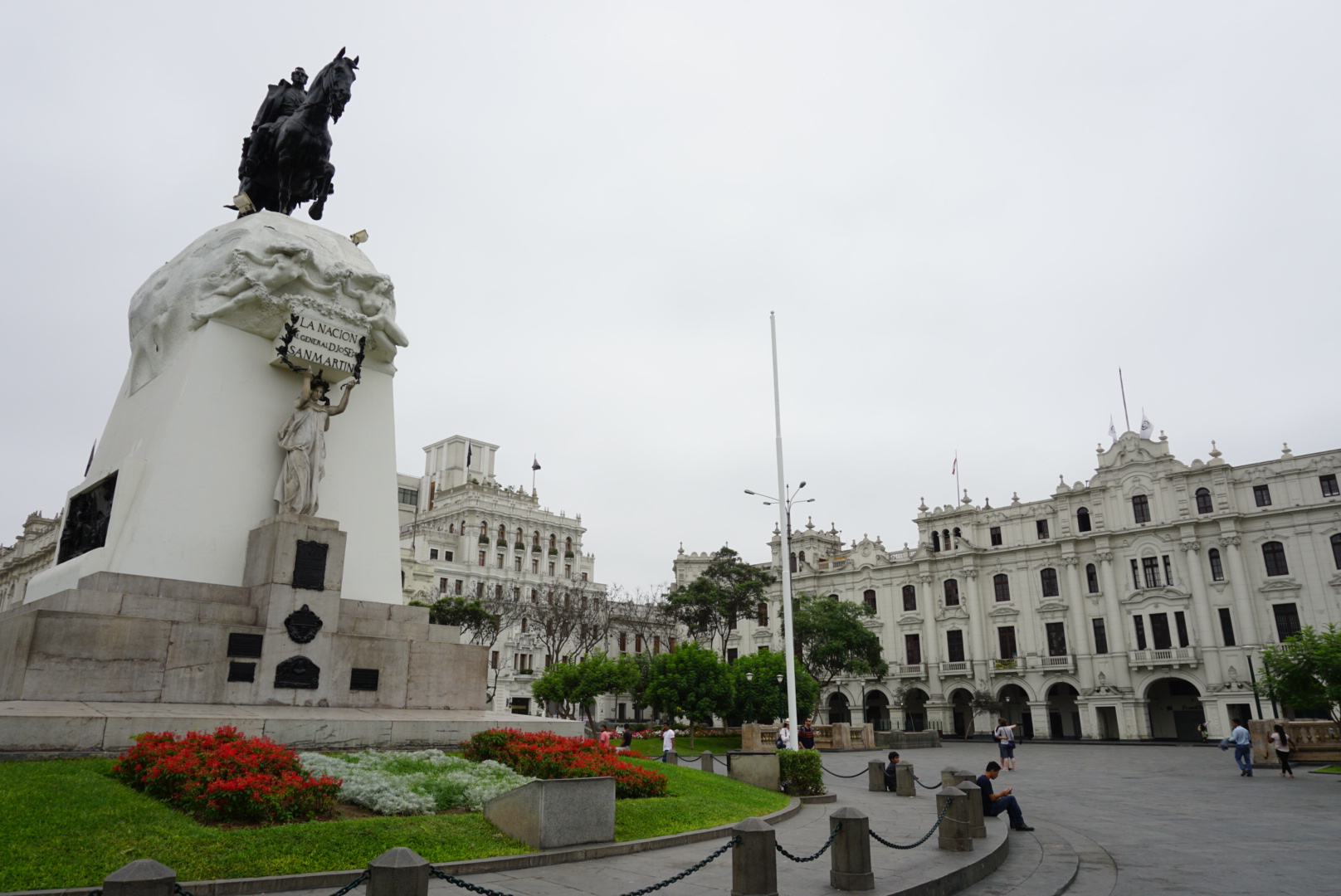 B5439E7F-972D-41CB-BE38-7D34630962C1